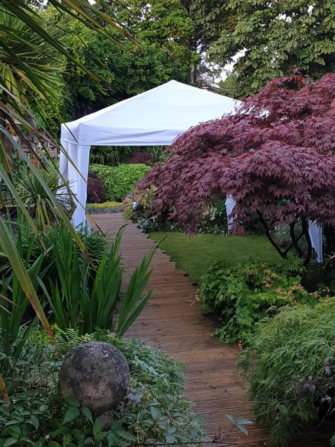 Tropical Garden Oasis Rooms 伯明翰 外观 照片