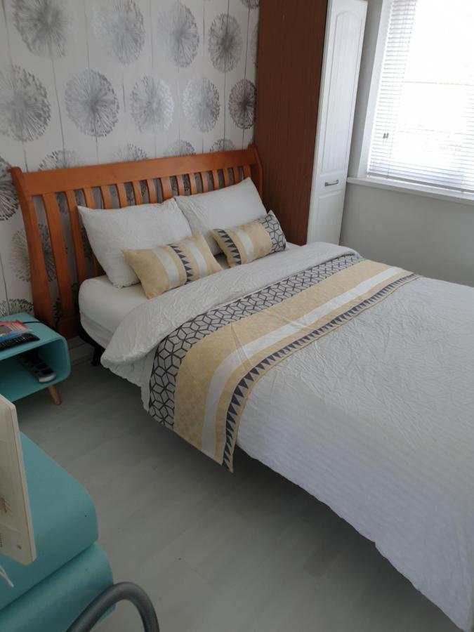 Tropical Garden Oasis Rooms 伯明翰 外观 照片